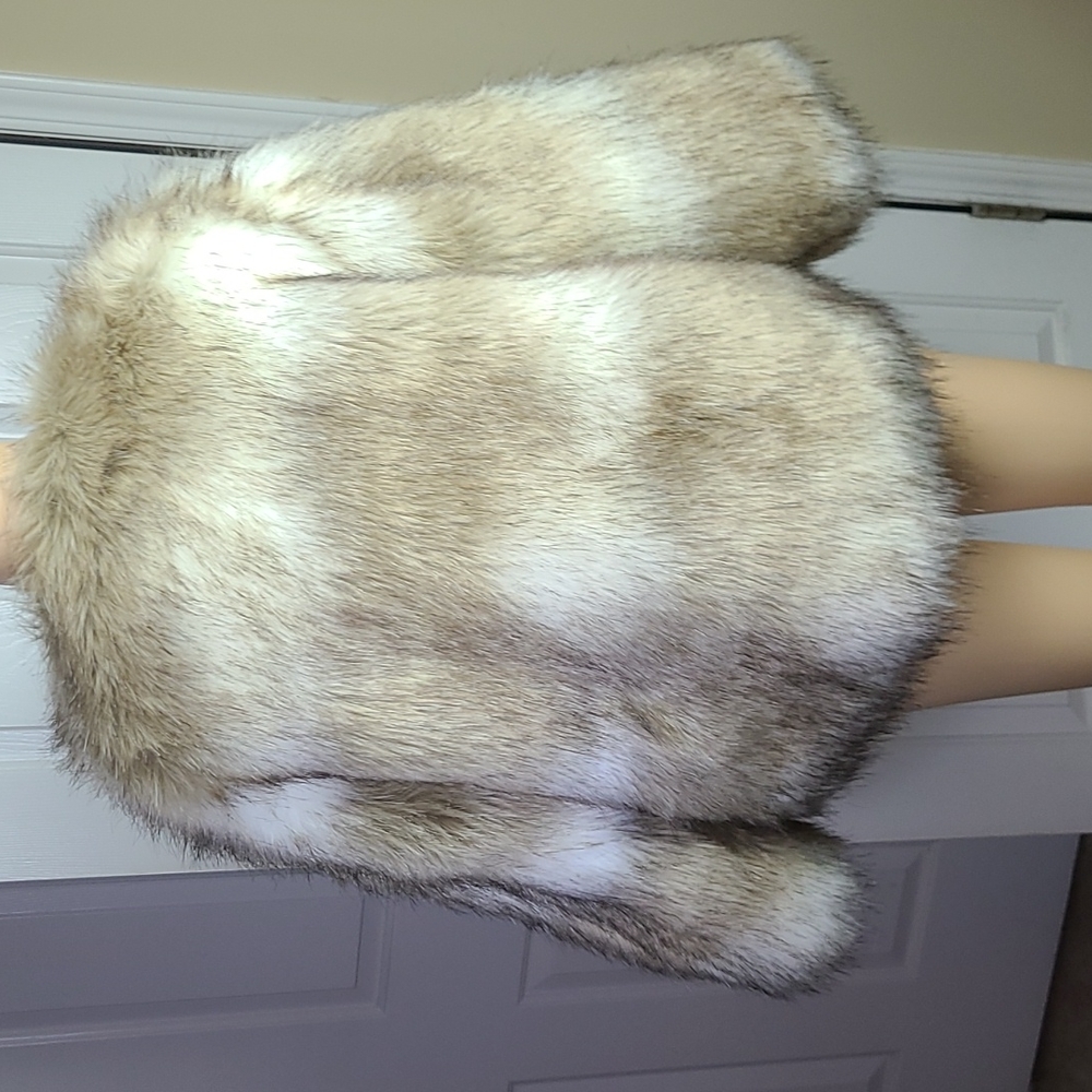 Ladies Jacket - Picture 4 of 9